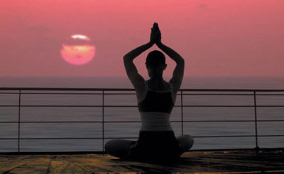 Yoga, funziona contro il mal di schiena lombare